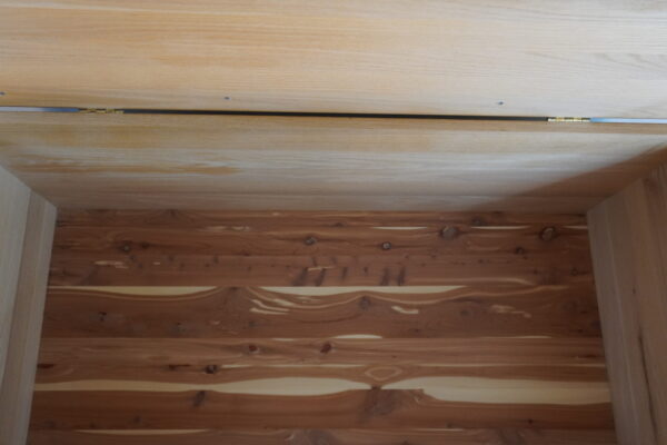 like new 46"long ,25"tall, 20.5" wide cedar chest - Image 3