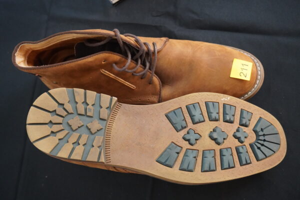 pair of oxfords size 13 "azkizd" - Image 2