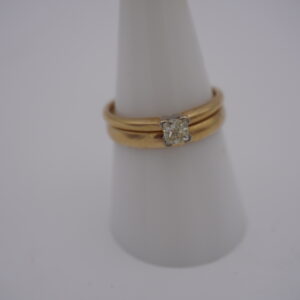 14k .25ct 2-piece diamond ring size 81/2 Beautiful