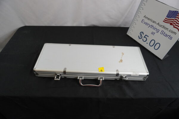 Poker chips in metal case - Image 2
