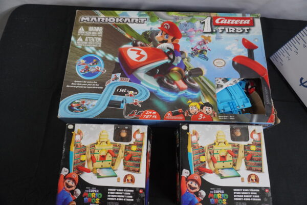 3 Mario brothers toys - Image 2