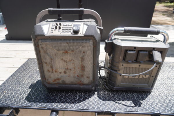 2 jobsite music boxes, - Image 2