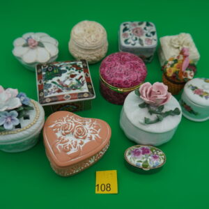 12 trinket boxes...they are beautiful